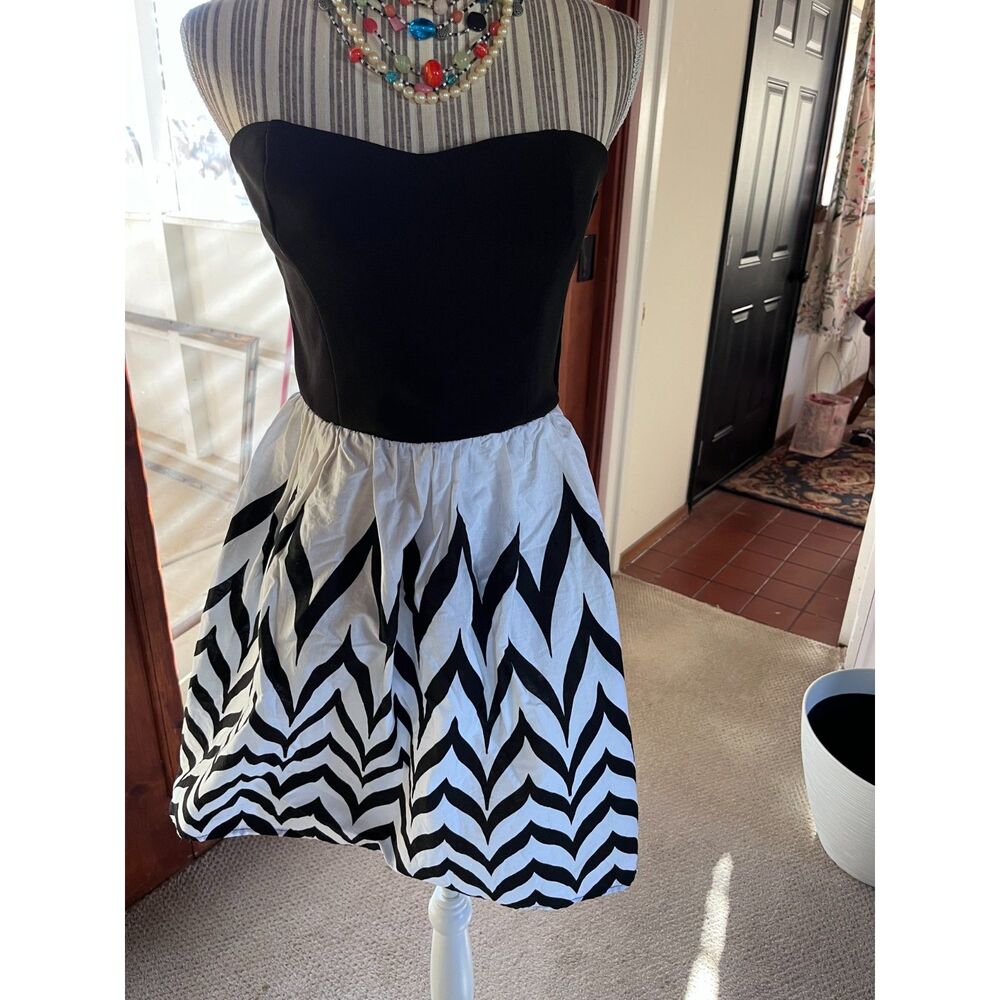 VNTG Y2K Summer Cottage  Wet Seal Strapless Tubetop Sweetheart Neckline Dress M